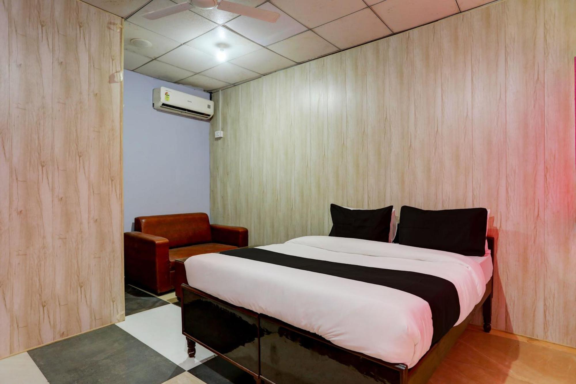 Collection O Harsh Hotel & Restaurant Bhiwadi Exteriér fotografie